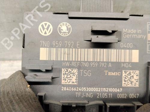 Electronic module SKODA YETI (5L) 1.2 TSI | BP38639118M83 - Image 3