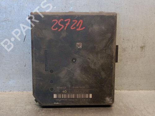 Fuse box RENAULT MASTER III Van (FV) 2.3 dCi 135 FWD (FV0N, FV08, FV06, FV00, FV1S) | BP37526030E1 - Image 2