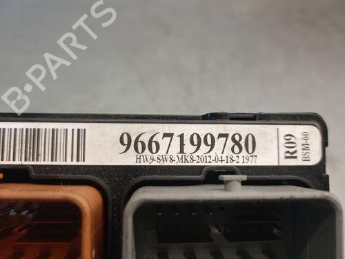 Fuse box CITROËN C3 II (SC_) 1.6 HDi 90 | BP33054184E1  - Image 5