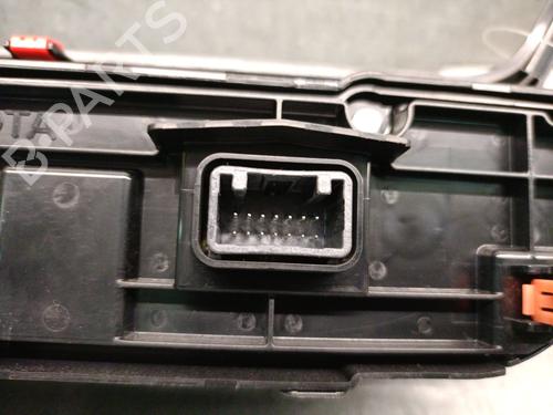 Climate control TOYOTA COROLLA Saloon (_E21_) 1.8 VVTi Hybrid (ZWE211, MZEA12) | BP32454761I5 