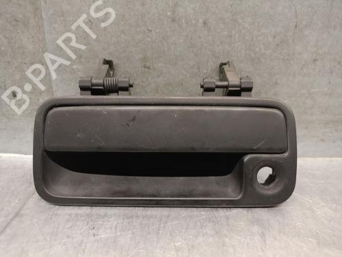 Venstre fortil udvendigt håndtag Venstre fortil udvendigt håndtag LAND ROVER FREELANDER I Soft Top (L314) 2.0 TD4 4x4 (112 hp) 39613592 39613592