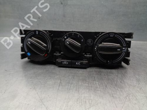 Used Climate control Climate control 9303080 9303080