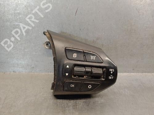 Commandes au volant KIA SORENTO III (UM) 2.2 CRDi (200 hp) 31855085