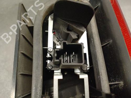 Right taillight VOLVO V70 II (285) 2.4 | BP30831199C35