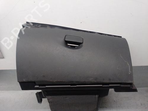 Used Glove box RENAULT MEGANE III Grandtour (KZ0/1) 1.5 dCi (KZ1M, KZ1W, KZ0R) (106 hp) 16148715