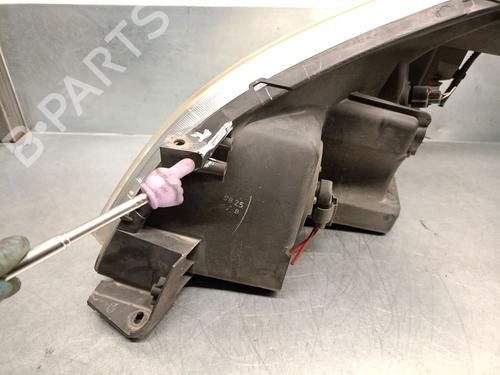 Right headlight TOYOTA COROLLA Verso (ZER_, ZZE12_, R1_) 2.0 D-4D (CUR10_, CUR10R) | BP23399438C29 