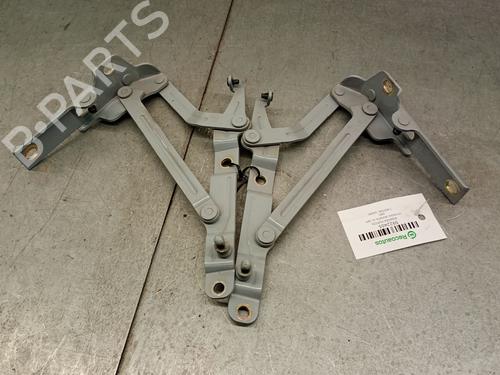 Used Hinge/Door check strap Hinge/Door check strap HYUNDAI SONATA IV (EF) 2.0 16V (131 hp) 33820294 33820294
