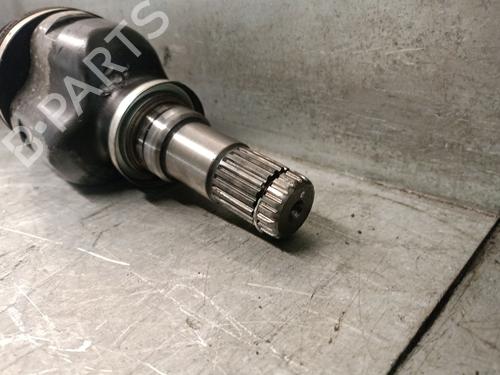 Right front driveshaft TOYOTA YARIS (_P13_) 1.5 Hybrid (NHP130_, NHP130) | BP27255412M39 