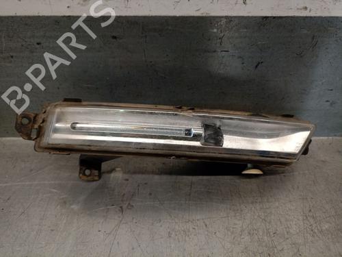 Used Right front fog light Right front fog light 37016189 37016189