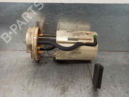 Used Fuel pump RENAULT LAGUNA II (BG0/1_) 2.2 dCi (BG0F) (150 hp) 9808475