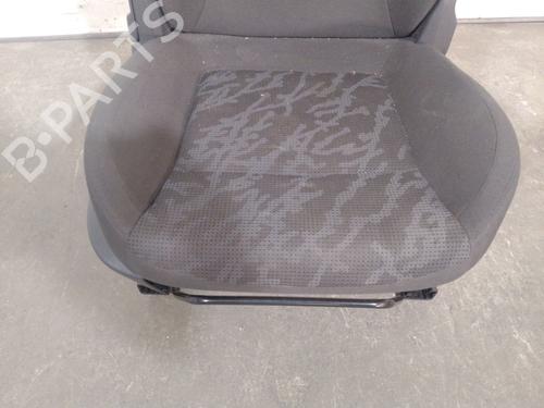 Right front seat PEUGEOT 3008 I MPV (0U_) 2.0 HDi Hybrid4 (0URHCA) | BP27377239C16 