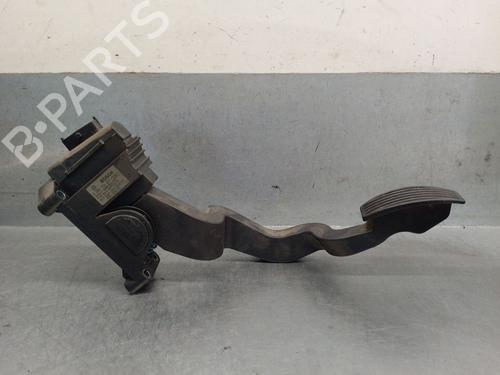 Pedal FIAT STILO (192_) 1.9 D Multijet (100 hp) 31806464