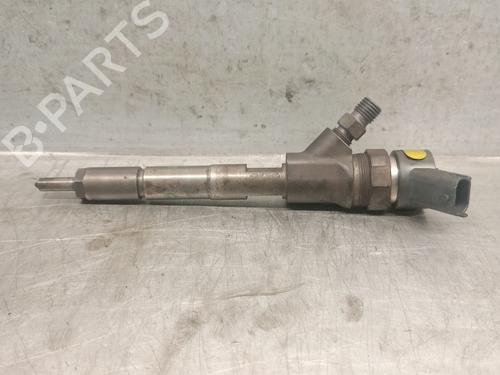 Used Injector TOYOTA YARIS (_P1_) 1.4 D-4D (NLP10_, NLP10R) (75 hp) 28569718