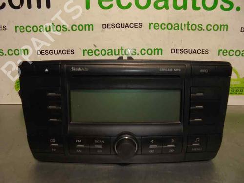 Used Radio SKODA OCTAVIA II (1Z3) 1.9 TDI (105 hp) 2064834