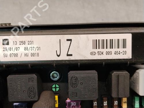 Fuse box OPEL ASTRA H (A04) 1.4 (L48) | BP36570426E1 - Image 3