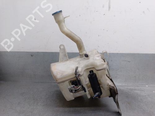 Used Windscreen washer tank TOYOTA COROLLA Saloon (_E15_) 2.0 D-4D (ADE150) (126 hp) 32204542