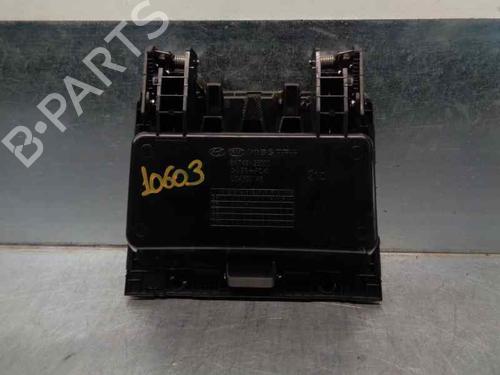 Glove box HYUNDAI SANTA FÉ II (CM) 2.2 CRDi 4x4 | BP7304805C95 