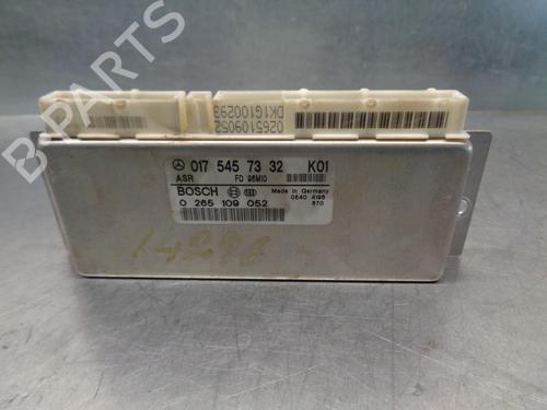 ABS Computer MERCEDES-BENZ E-CLASS (W210) E 280 (210.063) (204 hp) 8805907