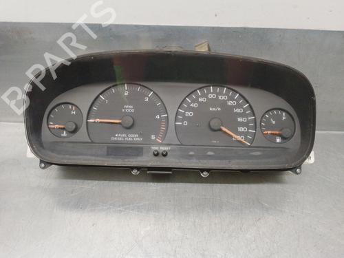 Used Instrument cluster CHRYSLER VOYAGER / GRAND VOYAGER III (GS_, NS_) 2.5 TD (116 hp) 13904459