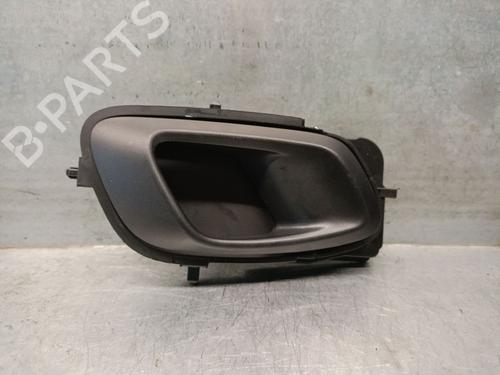 Used Front right interior door handle Front right interior door handle 25381584 25381584