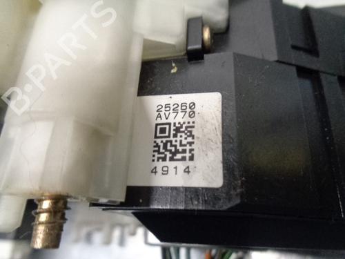 Headlight switch NISSAN ALMERA II Hatchback (N16) 2.2 Di | BP20265807I24 