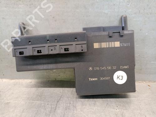 Used Fuse box Fuse box MERCEDES-BENZ E-CLASS (W210) E 290 Turbo-D (210.017) (129 hp) 27176109 27176109