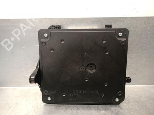Fuse box RENAULT MEGANE III Hatchback (BZ0/1_, B3_) 1.2 TCe (BZ2B, BZ11) | BP21581182E1 