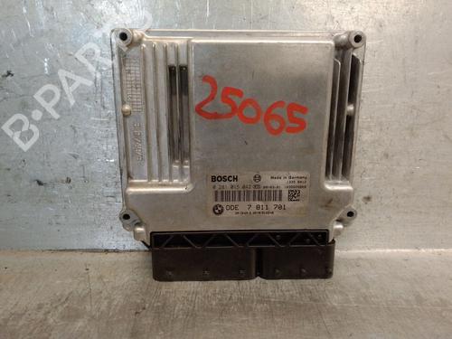 engine-control-unit-ecu-bmw-1-e87-2003-2004-2005-2006-2007-2008-2009-2010-2011-2012-2013-33618945 main image