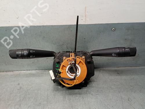 Used Headlight switch FIAT DOBLO Cargo (263_) 1.6 D Multijet (263WXD1B, 263WXR1B, 263WXX1B, 263ZXD1B,... (105 hp) 31916883