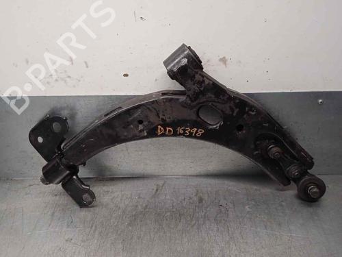Used Right front suspension arm KIA CARENS II MPV (FJ) 2.0 CRDi (113 hp) 10740227