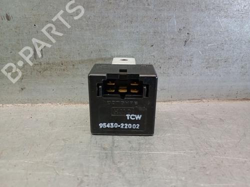Used Electronic module HYUNDAI ACCENT I (X-3) 1.3 i 12V (84 hp) 24611860