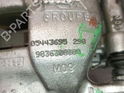 Right front brake caliper CITROËN C4 III (BA_, BB_, BC_) 1.2 Hybrid 136 (BAHPYJ) | BP36868801M104 - Image 5