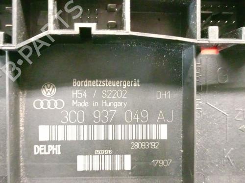 Fuse box SEAT LEON (1P1) 1.9 TDI | BP25712081E1 