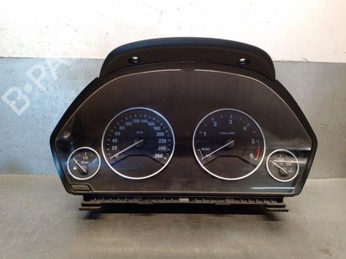 Used Instrument cluster BMW 3 Touring (F31) 330 d (258 hp) 31996028