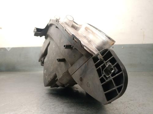 Right headlight PEUGEOT 2008 I (CU_) 1.2 THP 110 / PureTech 110 | BP32363186C29 