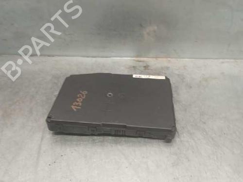Used Fuse box RENAULT GRAND SCÉNIC II (JM0/1_) 1.9 dCi (JM0G, JM12, JM1G, JM2C) (120 hp) 7568246