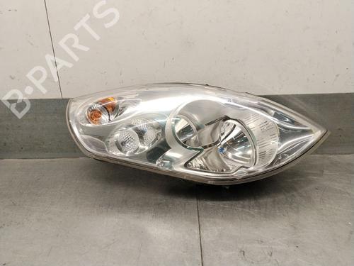 Used Right headlight Right headlight RENAULT MASTER III Van (FV) 2.3 dCi 135 FWD (FV0N, FV08, FV06, FV00, FV1S) (136 hp) 36452748 36452748