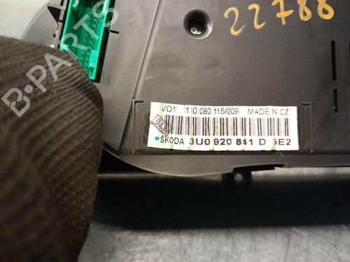 Instrument cluster SKODA SUPERB I (3U4) 2.0 TDI | BP26323871C47 