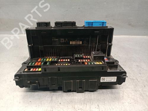 Used Fuse box BMW 5 Gran Turismo (F07) 530 d xDrive (245 hp) 21021880