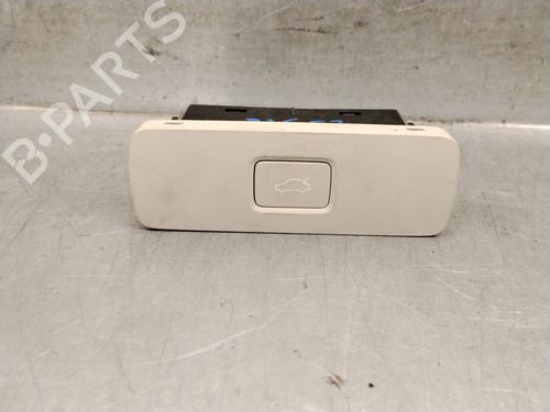 switch-volvo-xc60-ii-246-2017-35752404 main image