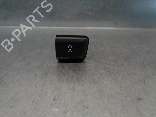Used Switch PEUGEOT 208 I (CA_, CC_) 1.2 PureTech 82 (82 hp) 12188884