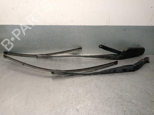 front-windshield-wiper-arm-mercedes-benz-m-class-w164-2005-2006-2007-2008-2009-2010-2011-2012-33618980 main image
