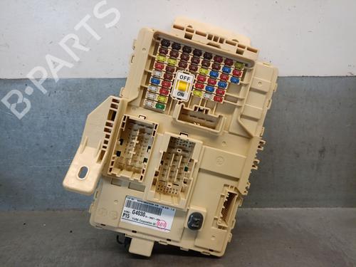 fuse-box-hyundai-i30-fastback-pde-pden-2017-35794186 main image