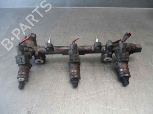 Used Injection rail Injection rail 5602297 5602297