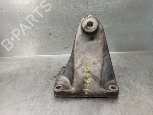 Used Engine mount MERCEDES-BENZ C-CLASS (W202) C 250 Turbo-D (202.128) (150 hp) 15374274