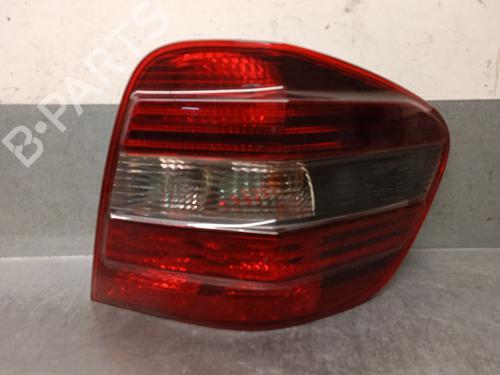 Used Right taillight MERCEDES-BENZ M-CLASS (W164) ML 280 CDI 4-matic (164.120) (190 hp) 30580452