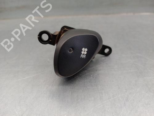 Used Climate control Climate control 17586746 17586746