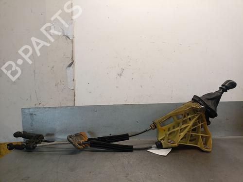 Used Gear lever Gear lever VW TRANSPORTER T5 Bus (7HB, 7HJ, 7EB, 7EJ) 1.9 TDI (102 hp) 33018162 33018162