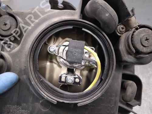 Right headlight KIA SORENTO I (JC) 2.5 CRDi 4WD | BP18642909C29 