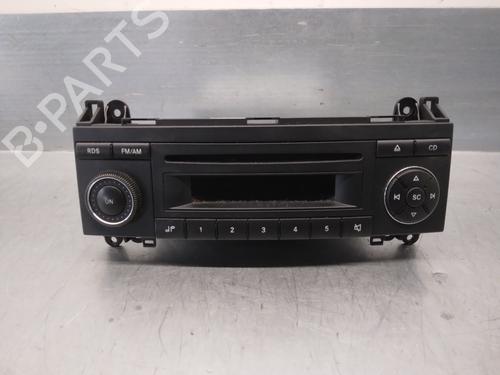 Used Radio MERCEDES-BENZ B-CLASS Sports Tourer (W245) B 200 CDI (245.208) (140 hp) 15651775